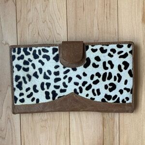 Women’s Animal Print Bifold Credit Card Wallet